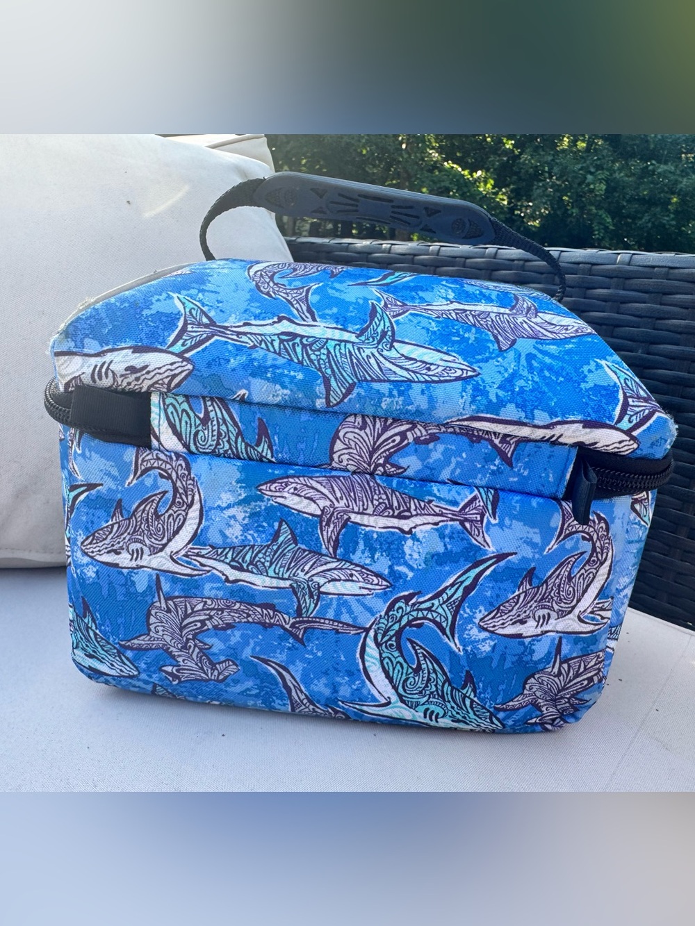 L.L.Bean Flip-Top Insulated Lunch Box - Glacier Blue Shark Print - Picture 3 of 9